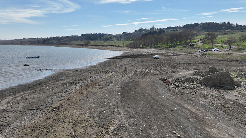 İstanbul Baraj ve Gölleri Dibi Görüyor