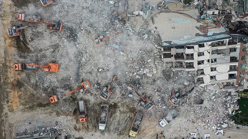 Depremzede Bölgelere 130 Milyar TL Kaynak Lazım