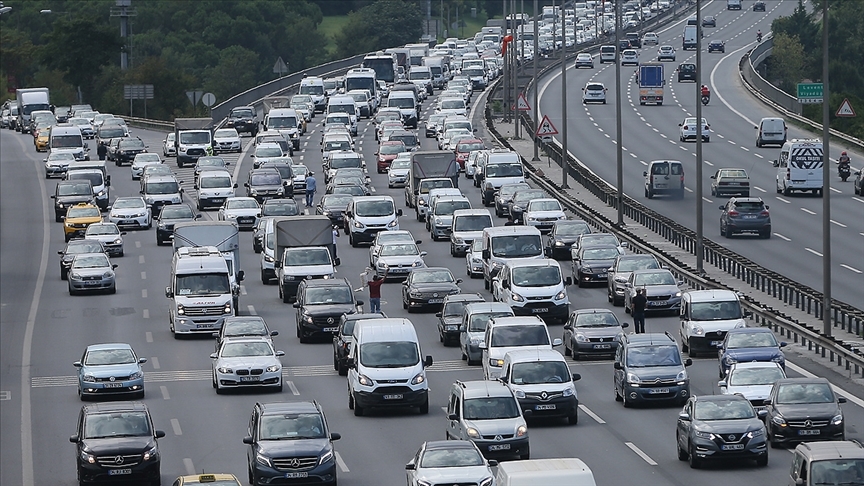 Motorlu kara taşıtlarının ticareti hakkındaki yönetmelik Resmi Gazete’de