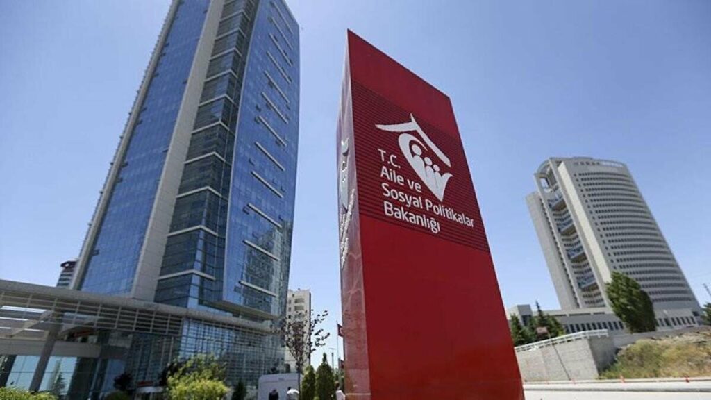 Aile ve Sosyal Hizmetler Bakanlığı 2 bin 431 personel alıyor