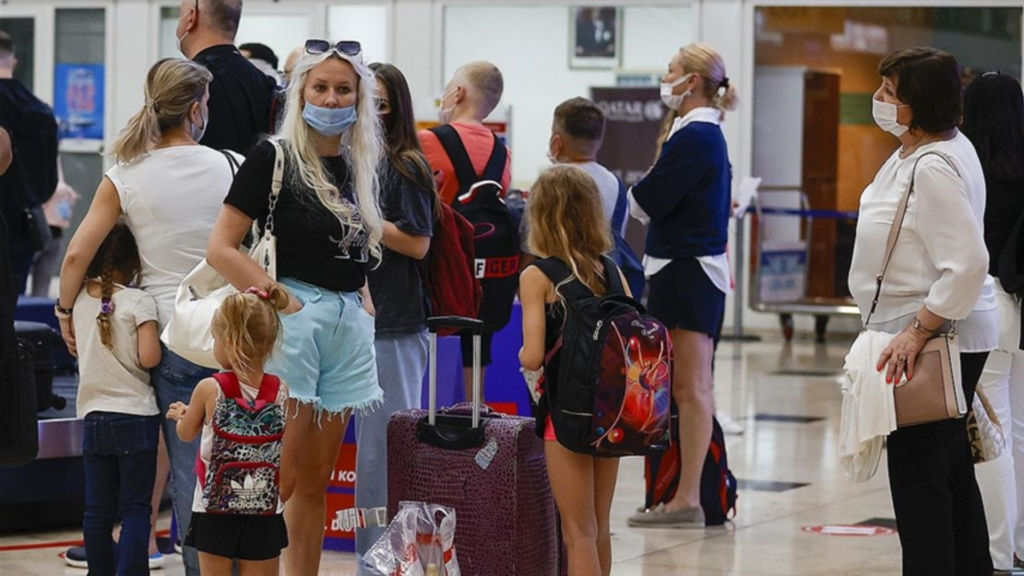 Rus Turistler Günde 171 Uçuşla Türkiye’ye Gelecek