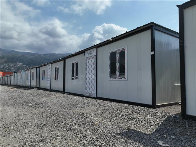 Tosyalı Holding, Deprem Bölgesinde 6 Bin Çalışanı İle Yaraları Sarıyor