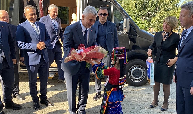 Türközü Gümrük Kapısının Açılışını Bakan Bolat gerçekleştirdi