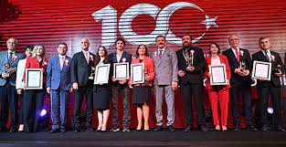 Antalya Ticaret ve Sanayi Odası Antalya’dan en çok ihracat yapan firmaları ödüllendirdi