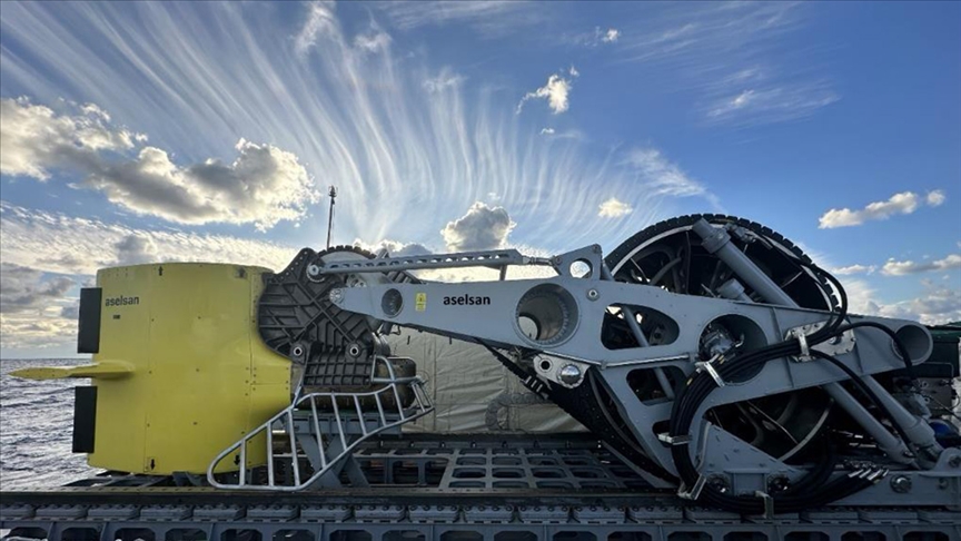 ASELSAN, Türkiye’nin ilk ufuk ötesi denizaltı savunma harbi sonarı DÜFAS’ı geliştirdi