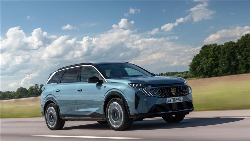 Peugeot 5008 ve E-5008 Türkiye’de satışa sunuldu