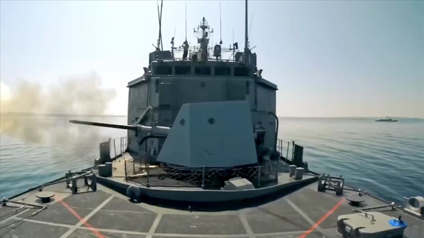 Milli deniz topu “Denizhan” TCG Koçhisar’a entegre edilecek