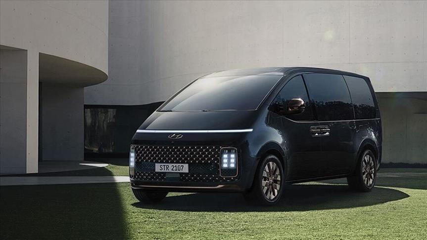 Hyundai Staria’nın hibrit modeli Türkiye’de satışa sunuldu