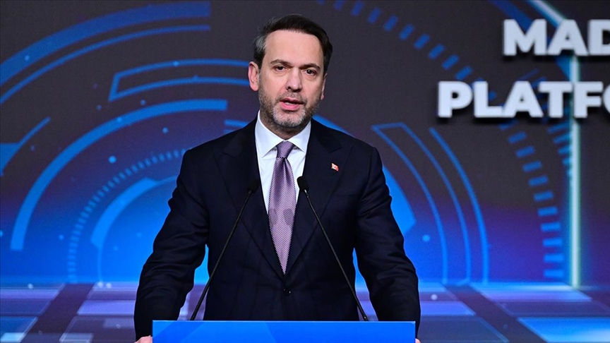 Bakan Bayraktar: Kilis’ten Halep’e doğru doğal gaz boru hattı bağlantısını bitirdik