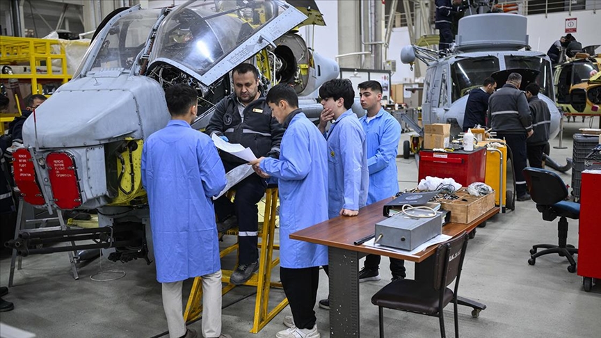 Geleceğin savunma sanayisi teknisyenleri MSB’nin fabrikalarında yetişiyor