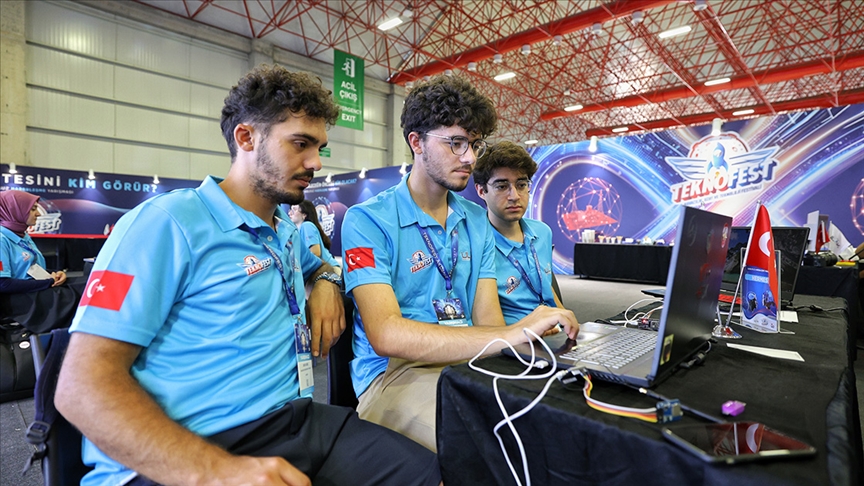 ULAK’tan genç mühendislere “kablosuz haberleşme” alanında yarışma imkanı