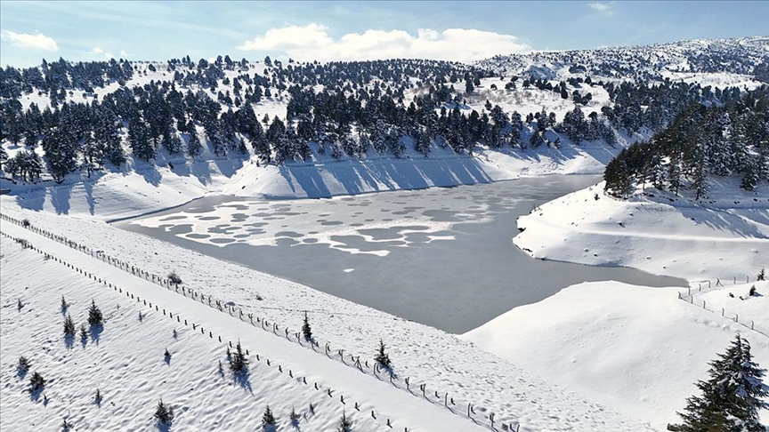 Merk Göleti nefesleri kesti