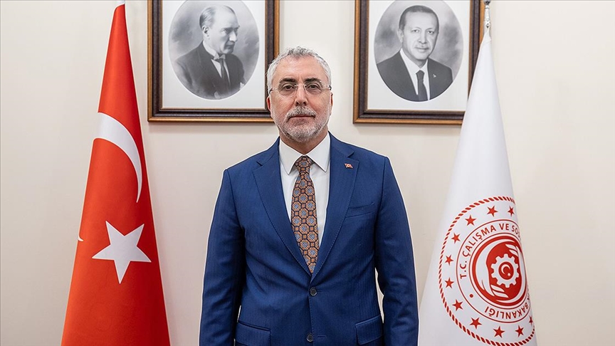 Bakan Işıkhan, İŞKUR Gençlik Programı’na başvuruların 1 hafta sonra başlayacağını açıkladı