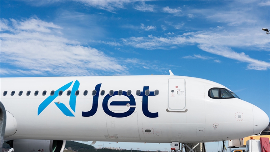 AJet’ten 14 yeni nesil uçak için anlaşma