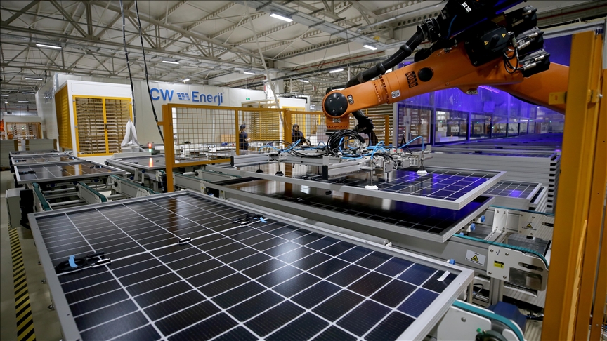 Türk firması yüksek teknolojili güneş ekipmanı üretimi için 520 milyon dolar yatırım yapacak