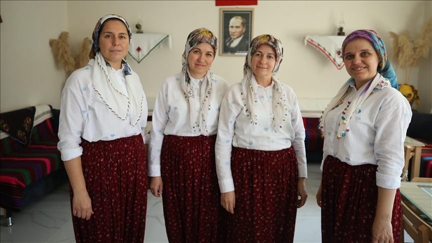 Balıkesir’de kadınların kurduğu kooperatif kırsal mahallenin turizmine katkı sağlıyor